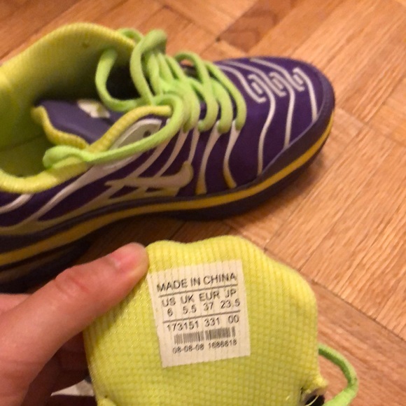 Nike shoes 👌 💯 authentic purple green retro - Picture 5 of 6